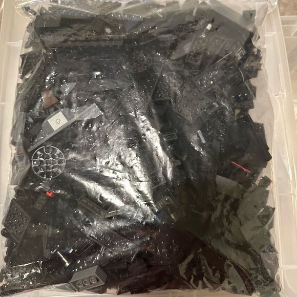 LEGO Black loose genuine authentic over 3lbs
Clean
Creative
Create - Picture 7 of 12